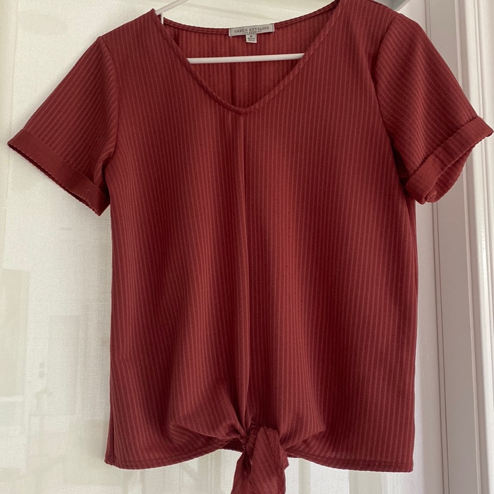 Maroon flattering work top